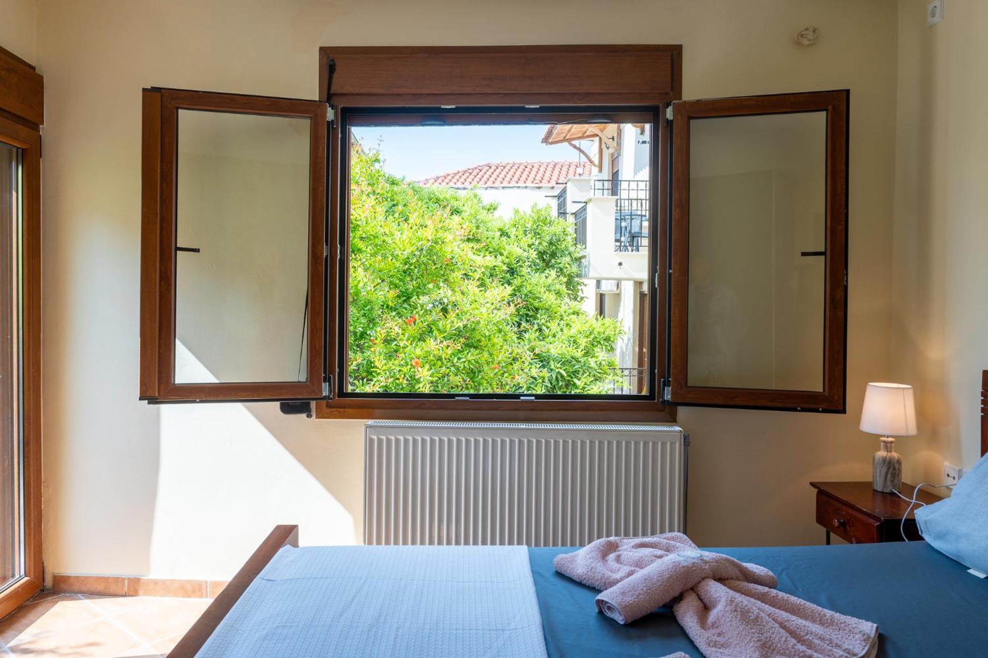 Jasmine House By Panagia Of Petra Apartment Екстериор снимка